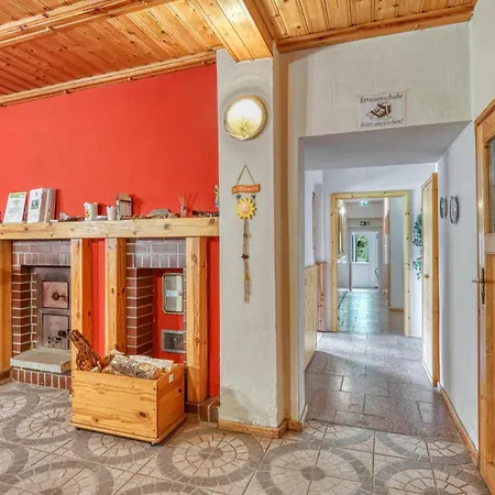 10 Bedroom Amazing In Dom wakacyjny *